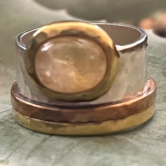 Silpada sterling, brass, and gold color ring with citrine colored stone. SZ 6. - Picture 2 of 7